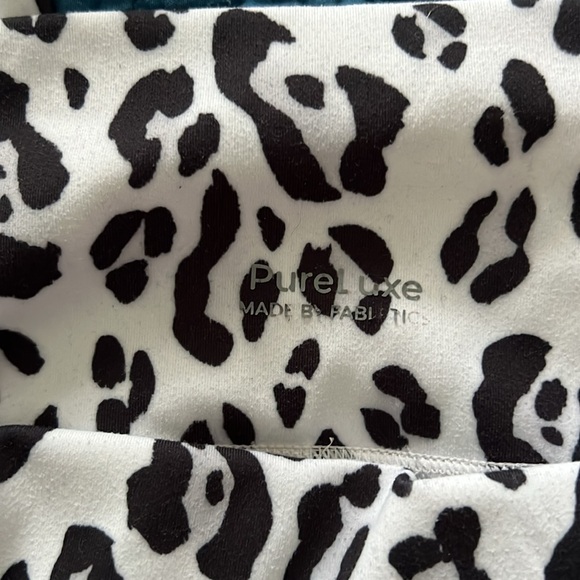 Fabletics luxe leggings - Picture 2 of 2